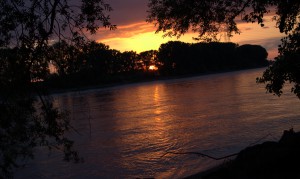 Sonnenuntergang am Rhein